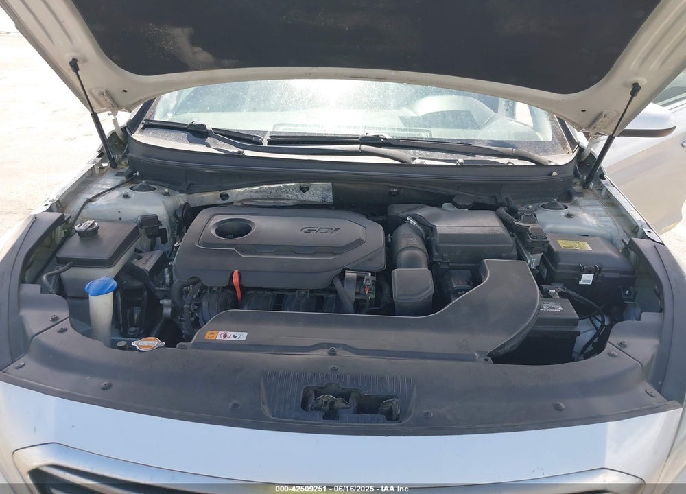 2015 HYUNDAI SONATA SE VIN: 5NPE24AF5FH234236