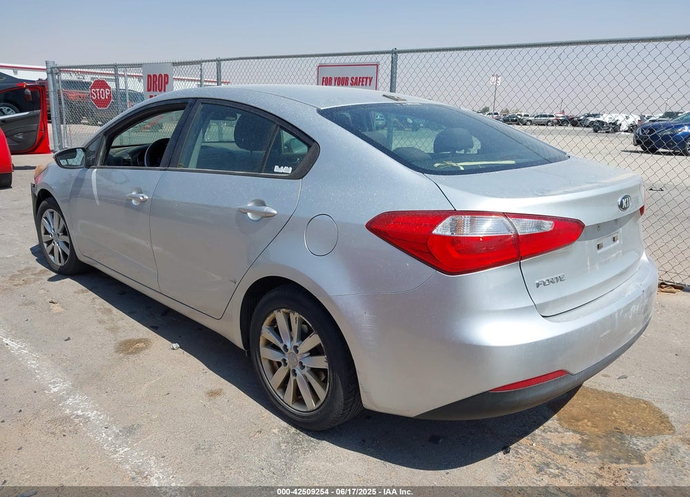 2015 KIA FORTE VIN: KNAFX4A6XF5269566