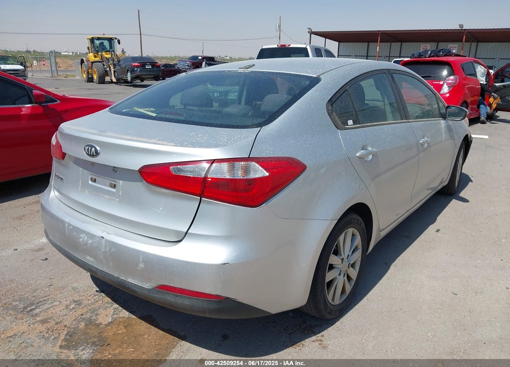 2015 KIA FORTE VIN: KNAFX4A6XF5269566