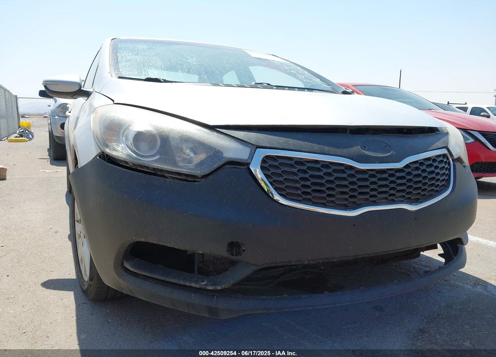2015 KIA FORTE VIN: KNAFX4A6XF5269566