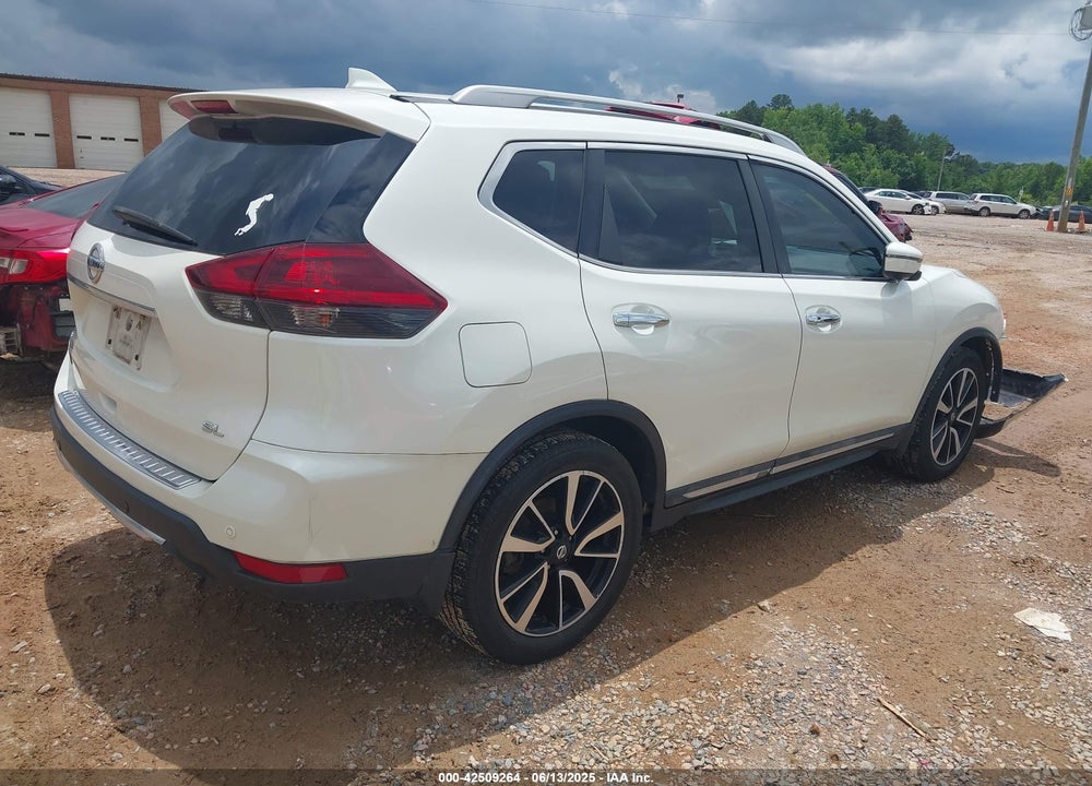 2019 NISSAN ROGUE VIN: 5N1AT2MT7KC713597