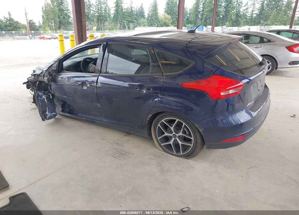 2017 FORD FOCUS SEL VIN: 1FADP3M25HL255544