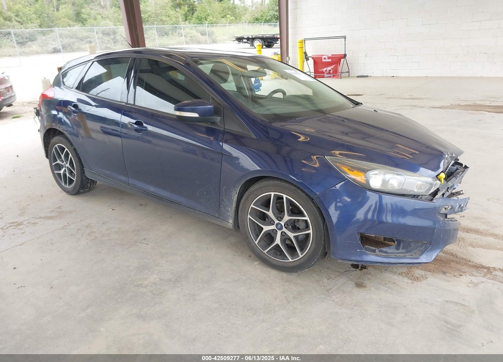 2017 FORD FOCUS SEL VIN: 1FADP3M25HL255544