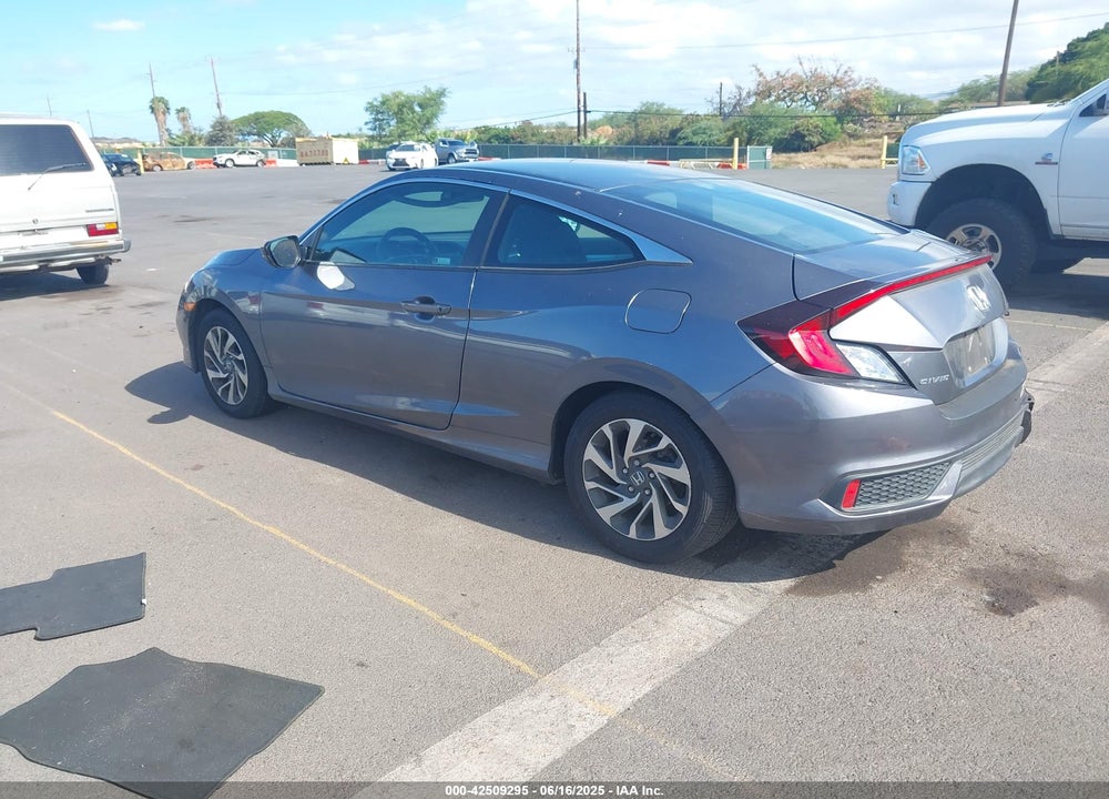 2020 HONDA CIVIC VIN: 2HGFC4B65LH301178