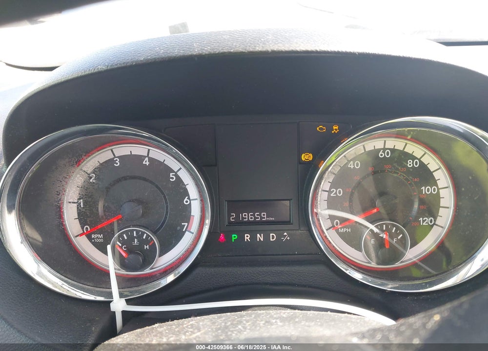 2013 DODGE GRAND CARAVAN SXT VIN: 2C4RDGCG4DR688416