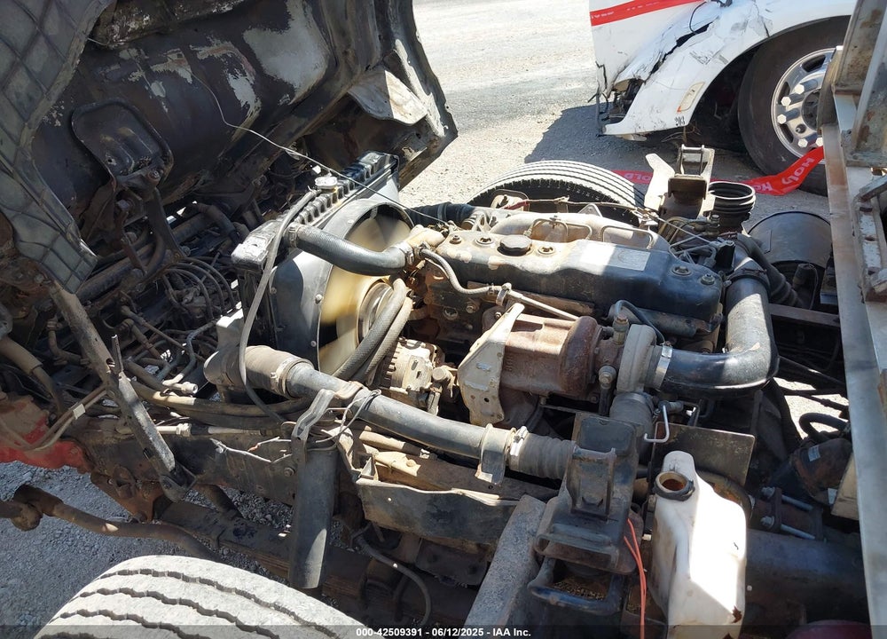 1988 CHEVROLET TILT MASTER W4S042 VIN: J8BB4B1H3J7005657