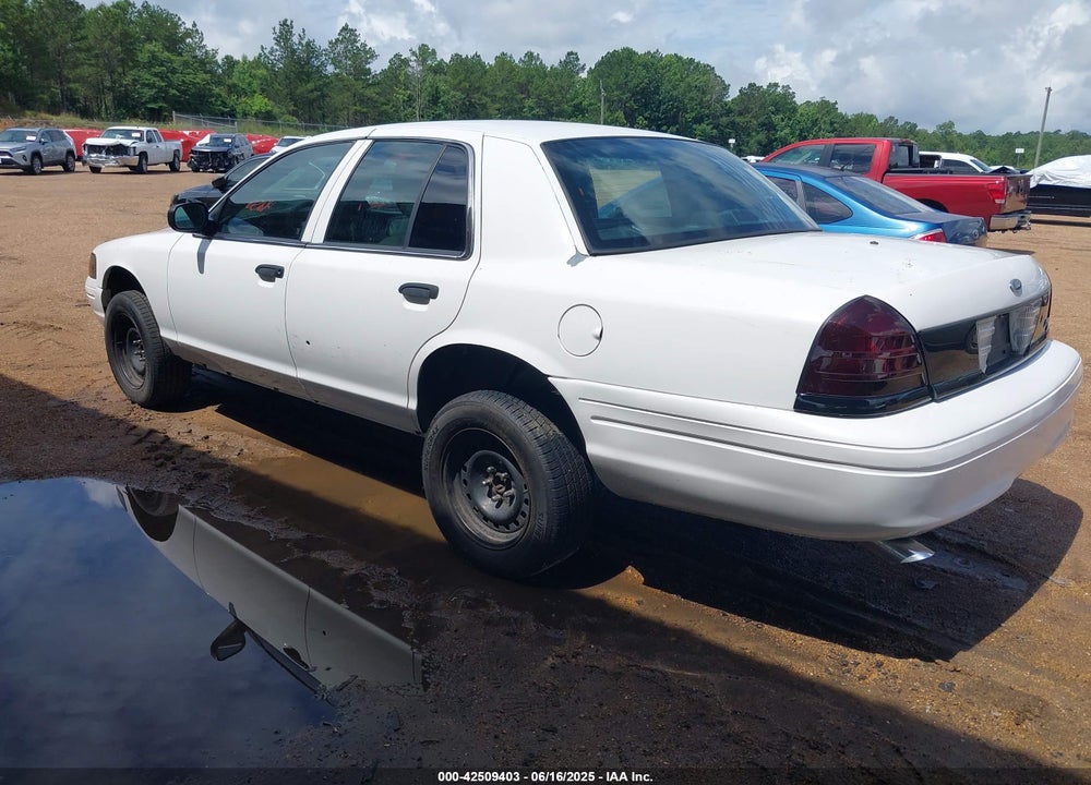 2011 FORD CROWN VICTORIA VIN: 2FABP7BV1BX183411