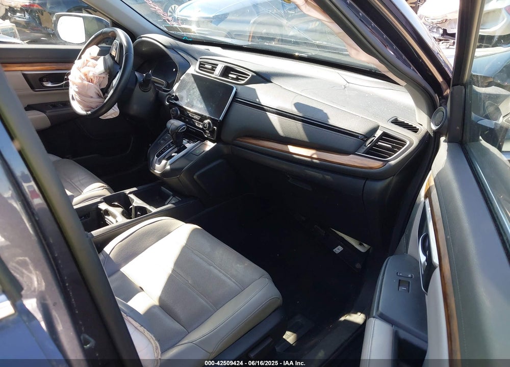 2018 HONDA CR-V VIN: 7FARW2H87JE066984