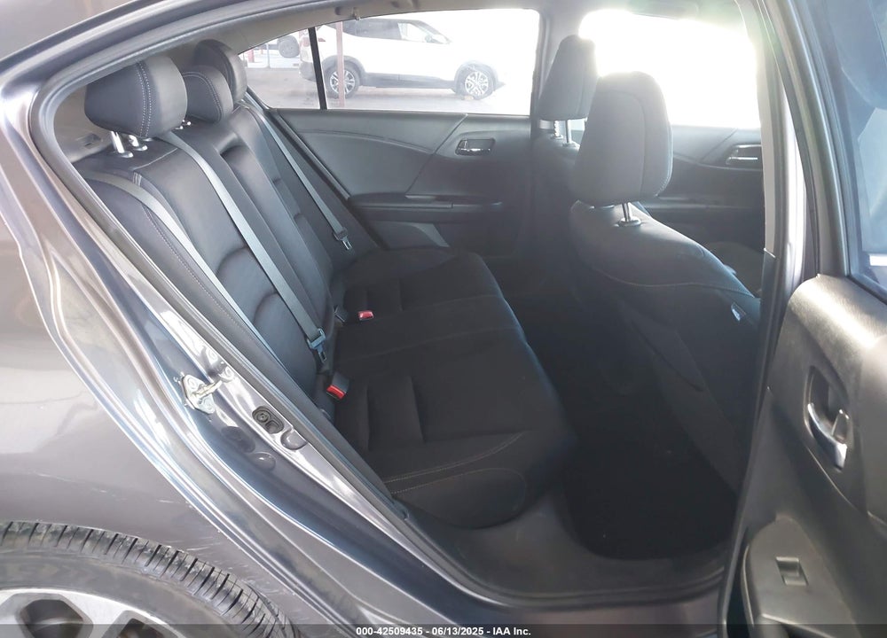 2015 HONDA ACCORD SPORT VIN: 1HGCR2F53FA174490