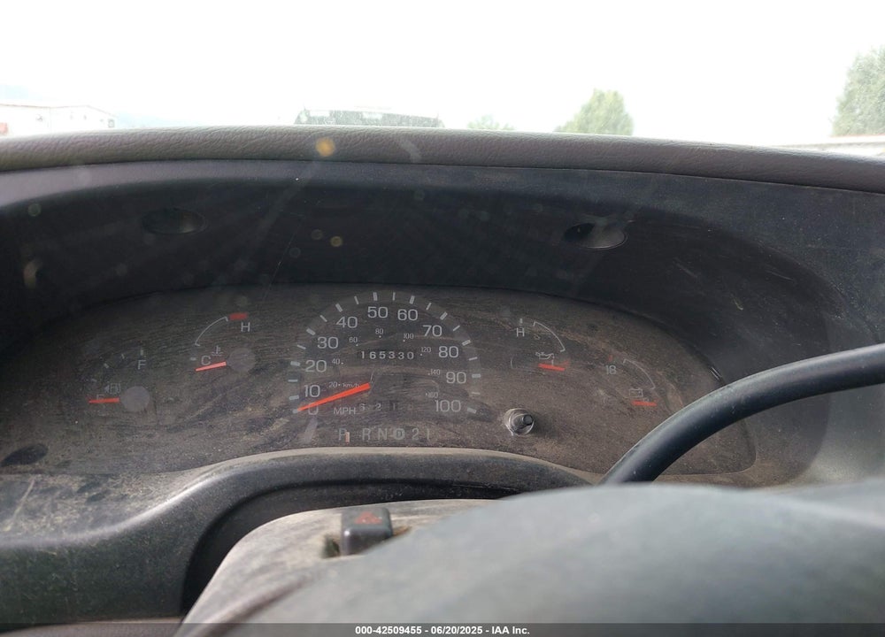 1998 FORD E-250 COMMERCIAL/RECREATIONAL VIN: 1FTNE24L6WHB46596
