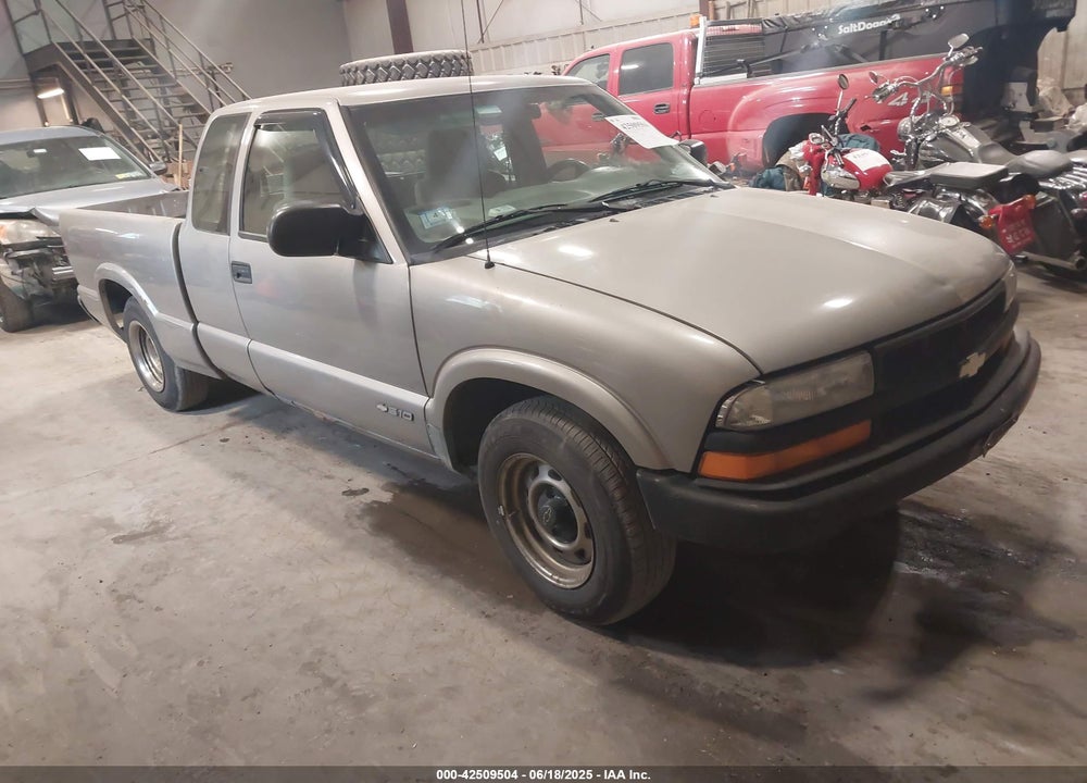 2001 CHEVROLET S-10 VIN: 1GCCS195218201980