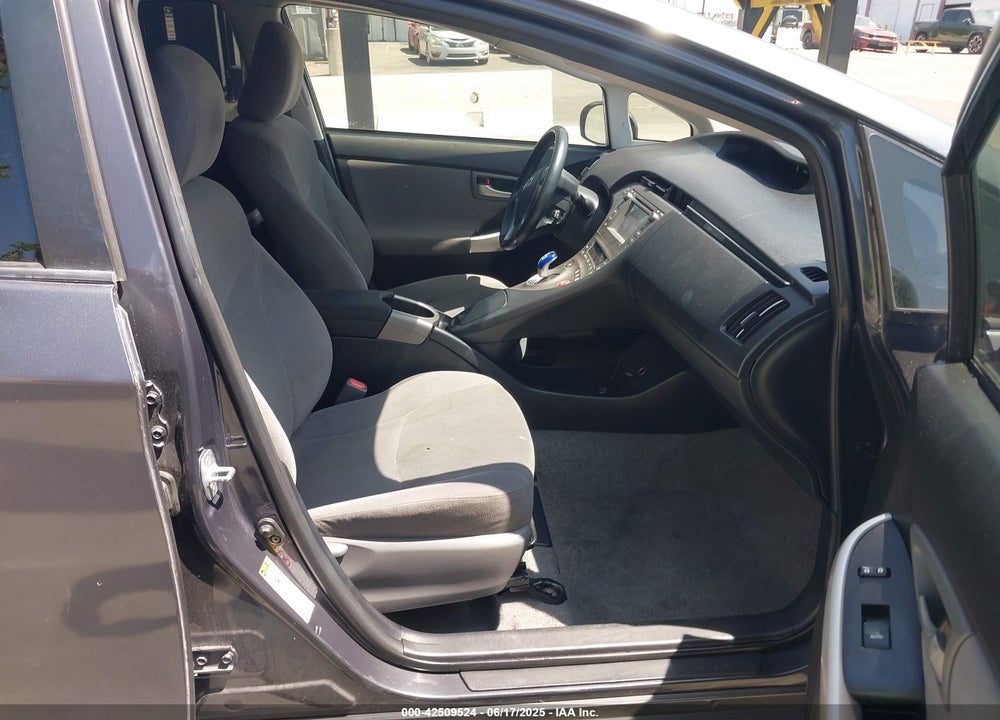 2015 TOYOTA PRIUS TWO VIN: JTDKN3DU0F0439961