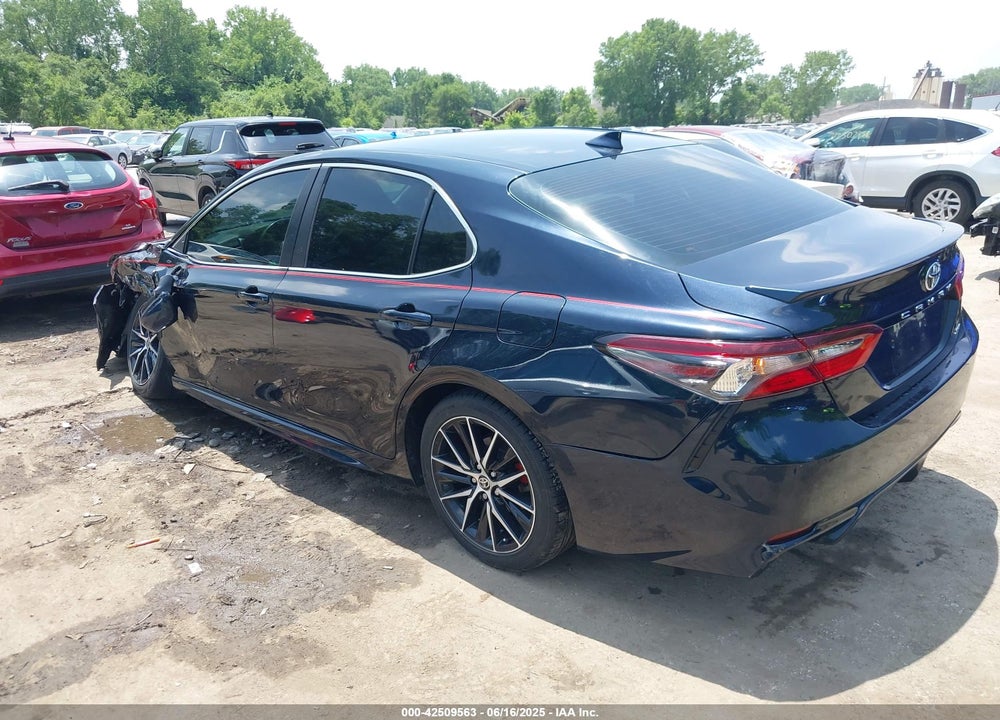 2021 TOYOTA CAMRY VIN: 4T1G11AK8MU411108