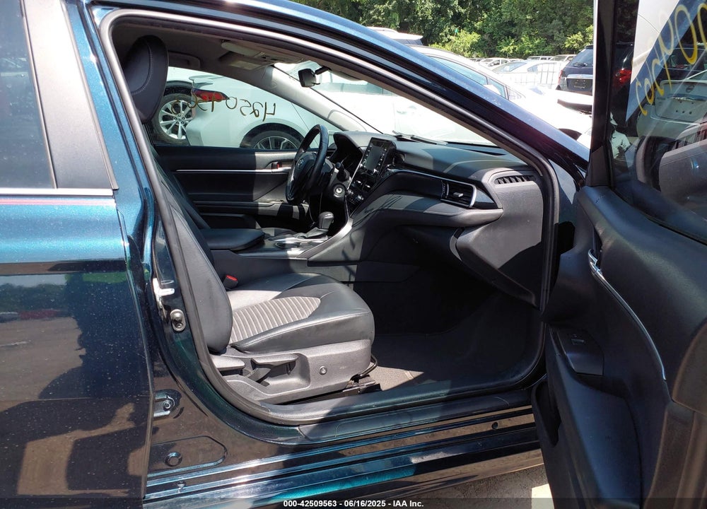 2021 TOYOTA CAMRY VIN: 4T1G11AK8MU411108