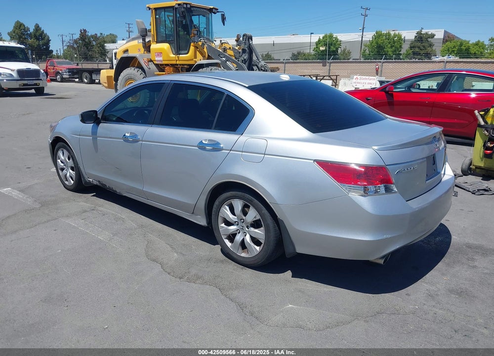 2010 HONDA ACCORD SDN VIN: 1HGCP3F85AA032303