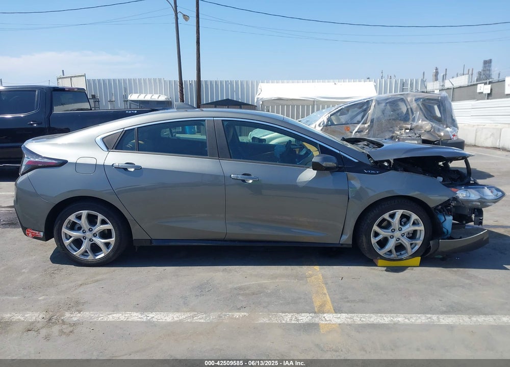 2017 CHEVROLET VOLT VIN: 1G1RD6S52HU190386