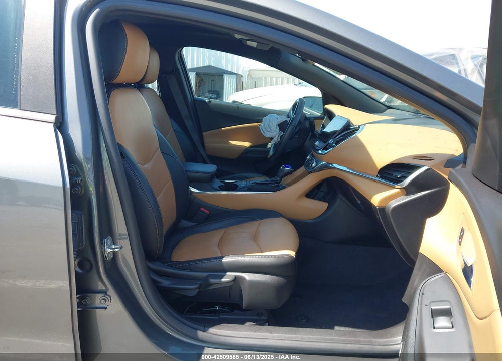 2017 CHEVROLET VOLT VIN: 1G1RD6S52HU190386