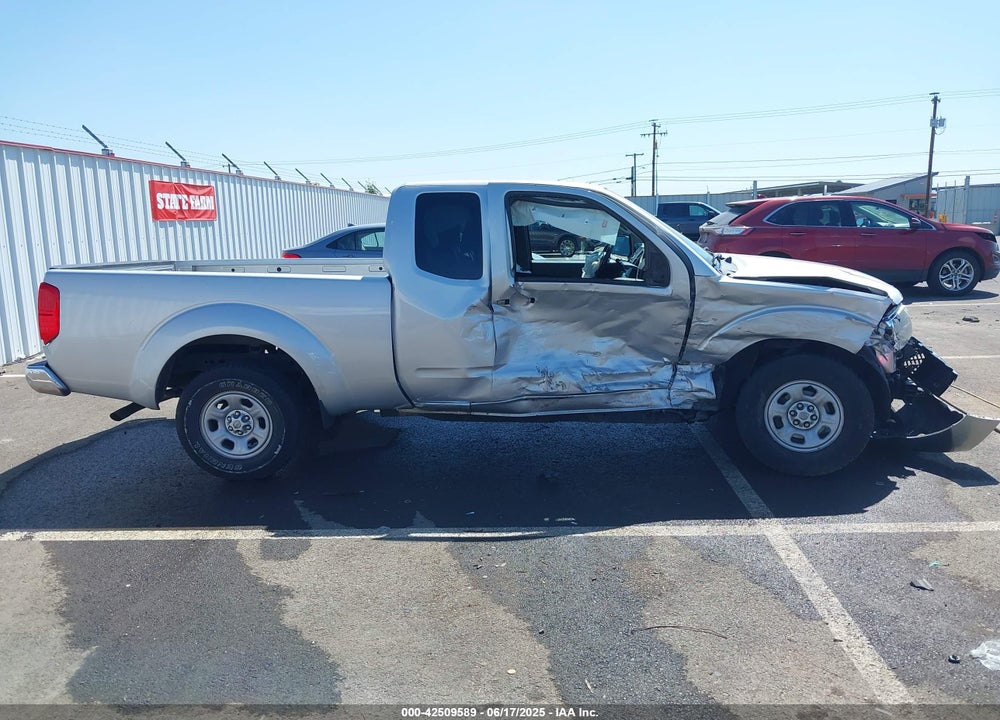 2015 NISSAN FRONTIER VIN: 1N6BD0CT1FN755640