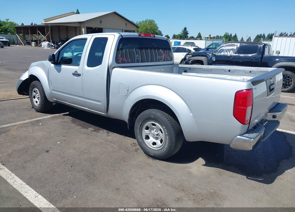 2015 NISSAN FRONTIER VIN: 1N6BD0CT1FN755640