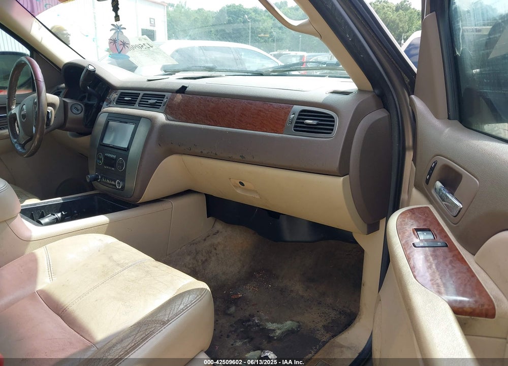 2007 GMC YUKON VIN: 1GKFC13J07R241465