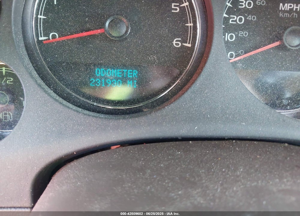 2007 GMC YUKON VIN: 1GKFC13J07R241465
