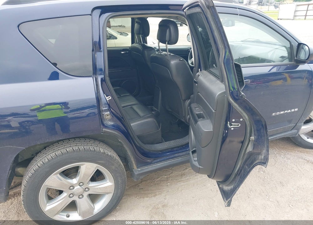 2012 JEEP COMPASS VIN: 1C4NJDCB6CD717717