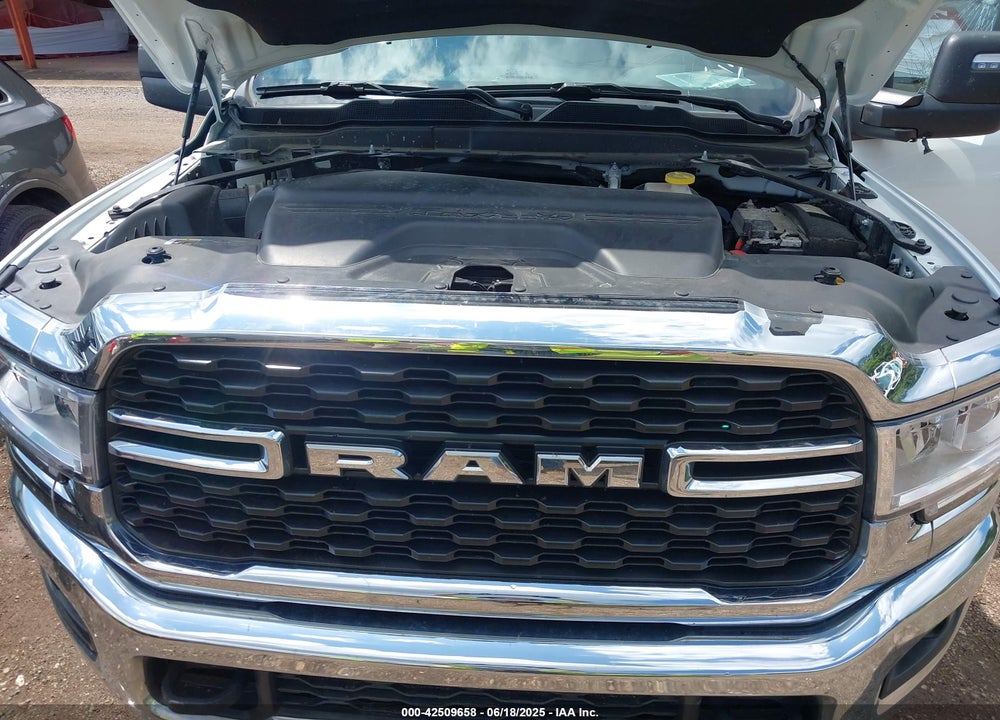 2024 RAM 2500 VIN: 3C6UR5DJ4RG354840