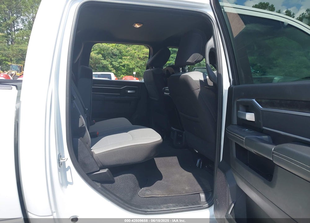 2024 RAM 2500 VIN: 3C6UR5DJ4RG354840