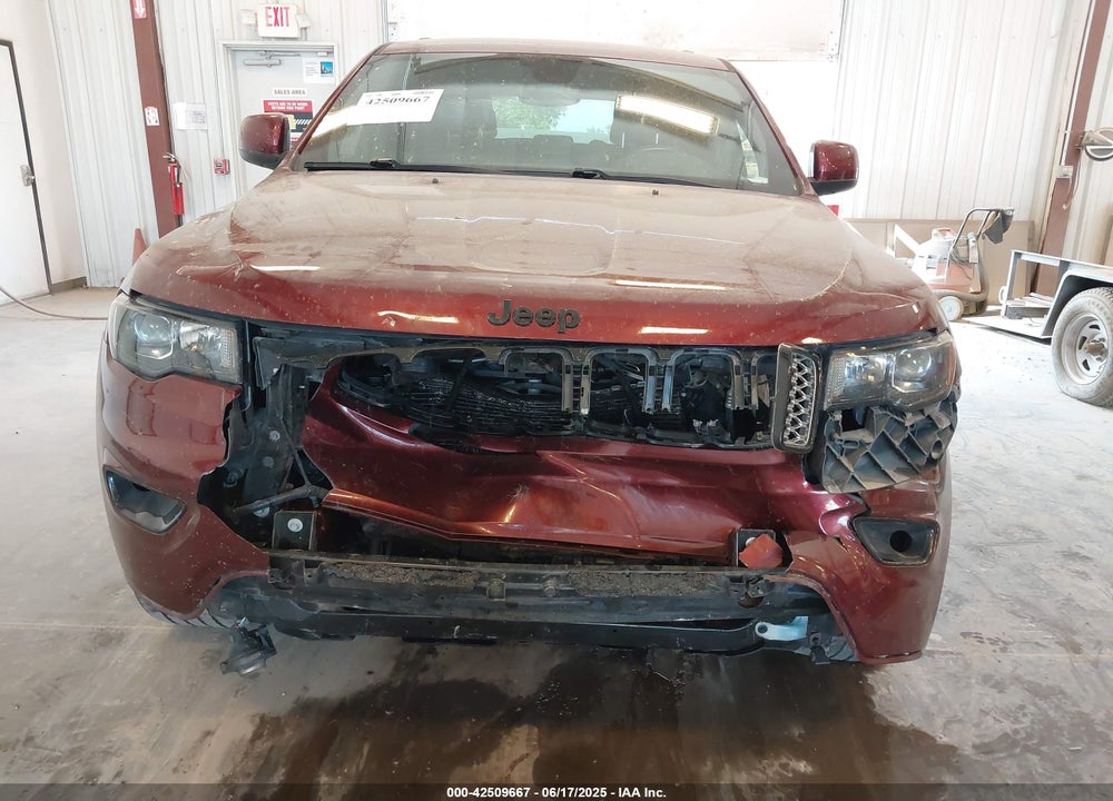 2018 JEEP GRAND CHEROKEE VIN: 1C4RJFAG1JC152968