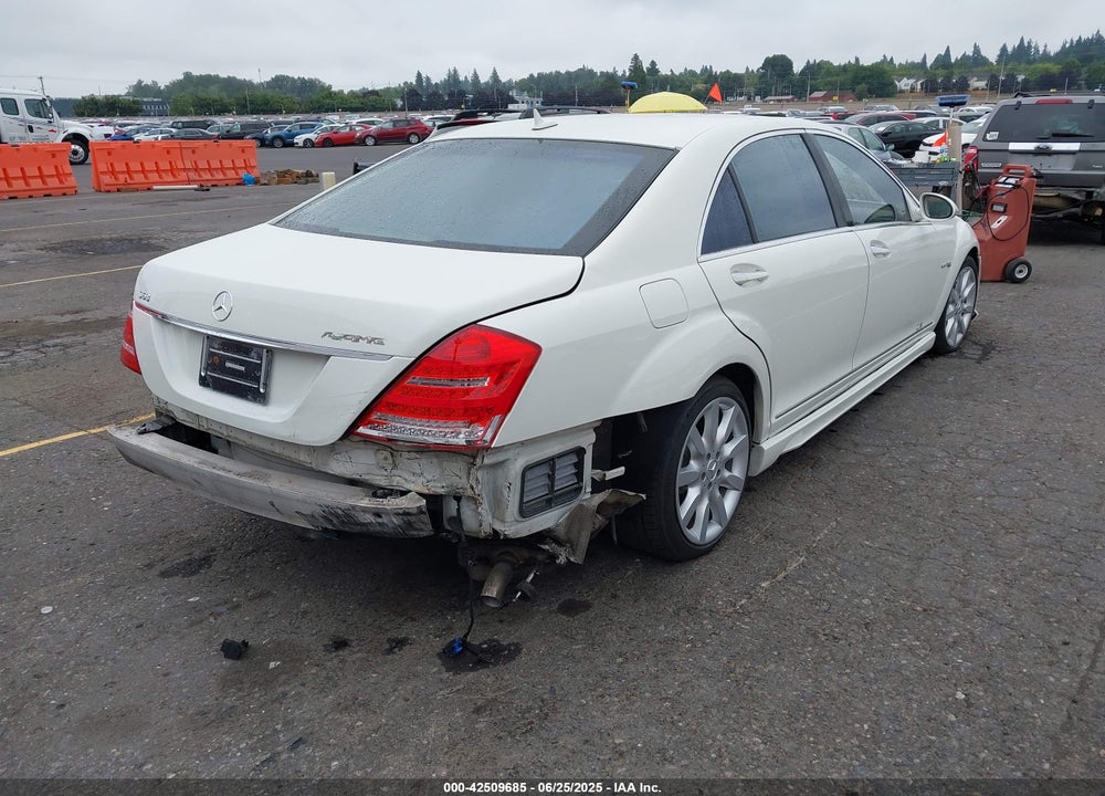 2008 MERCEDES-BENZ S CLASS VIN: WDDNG86X98A171426