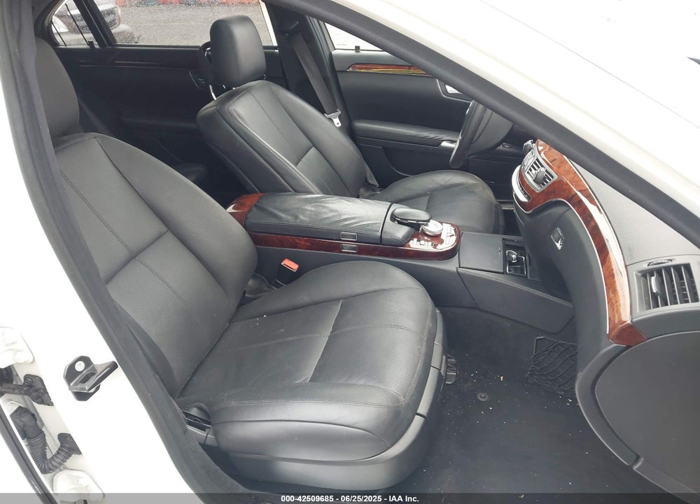 2008 MERCEDES-BENZ S CLASS VIN: WDDNG86X98A171426