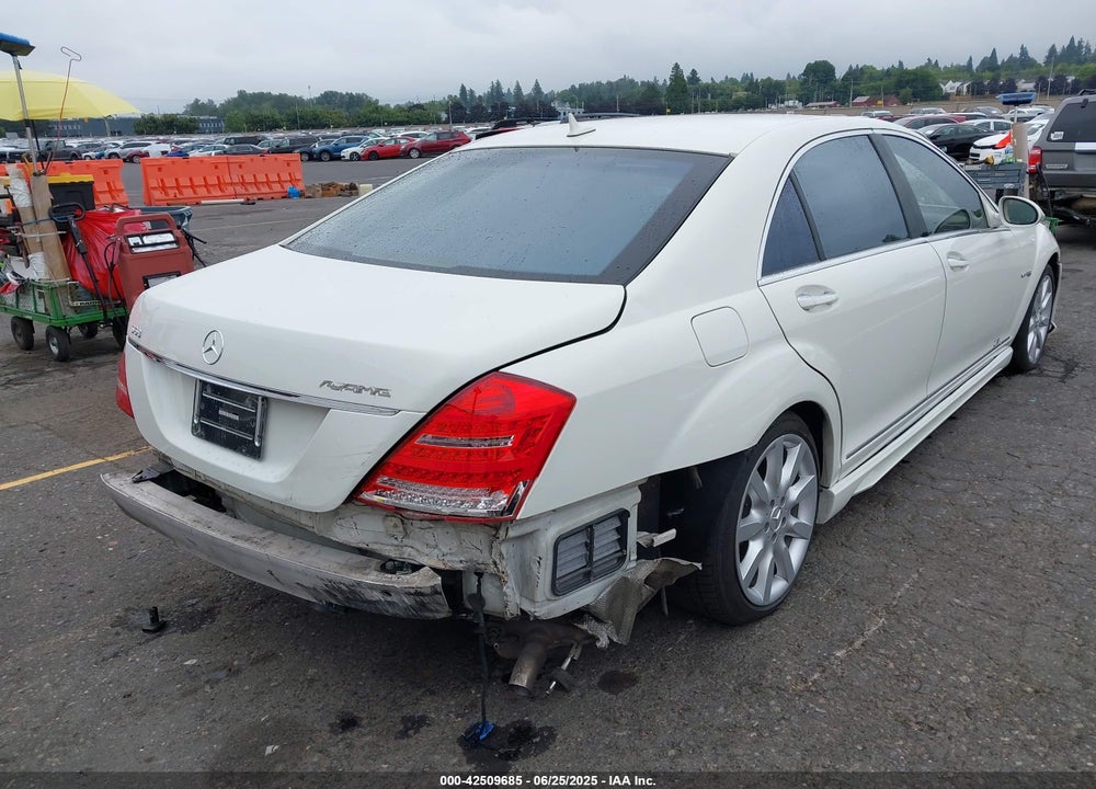2008 MERCEDES-BENZ S CLASS VIN: WDDNG86X98A171426