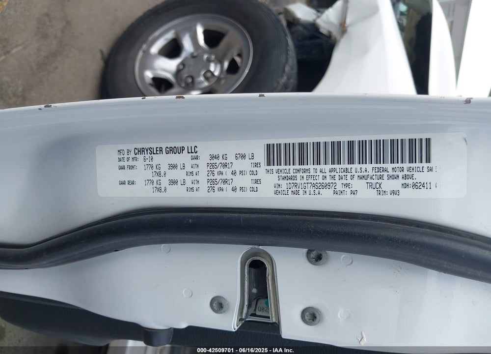 2010 DODGE RAM 1500 VIN: 1D7RV1GT7AS260972