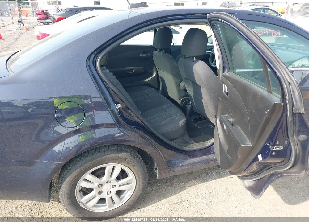 2016 CHEVROLET SONIC VIN: 1G1JC5SH2G4176264