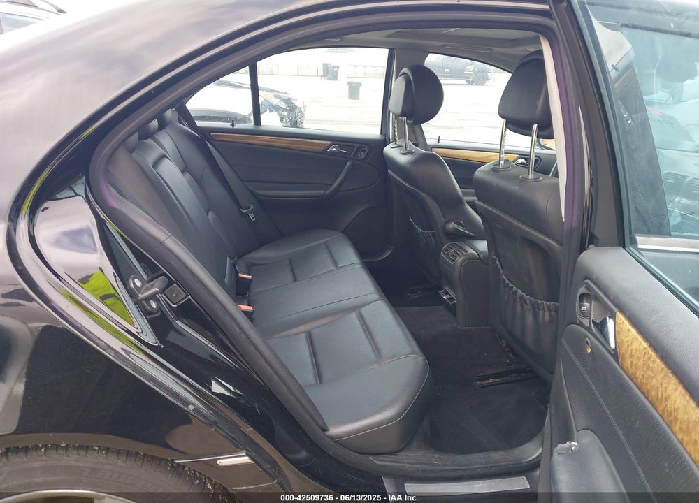 2007 MERCEDES-BENZ C 230 SPORT VIN: WDBRF52H87A939101