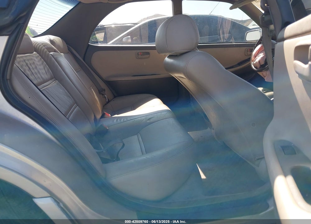 1995 LEXUS ES 300 VIN: JT8GK13T7S0099471