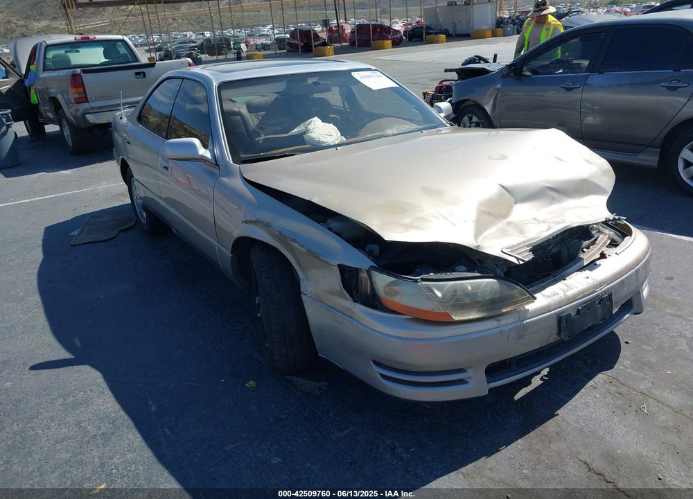 1995 LEXUS ES 300 VIN: JT8GK13T7S0099471