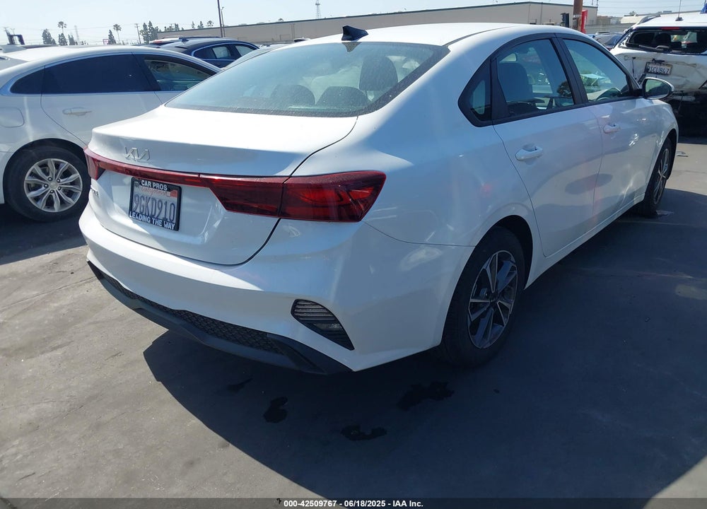 2023 KIA FORTE VIN: 3KPF24AD8PE630072