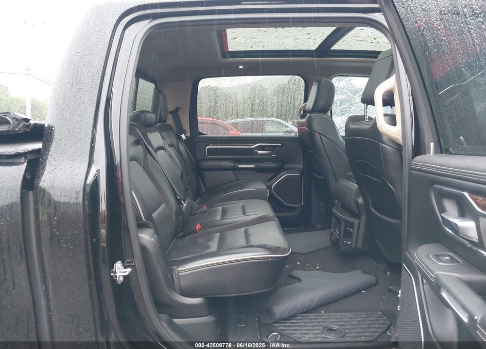 2019 RAM 1500 LAIE  4X2 5'7 BOX VIN: 1C6RREJT3KN502713