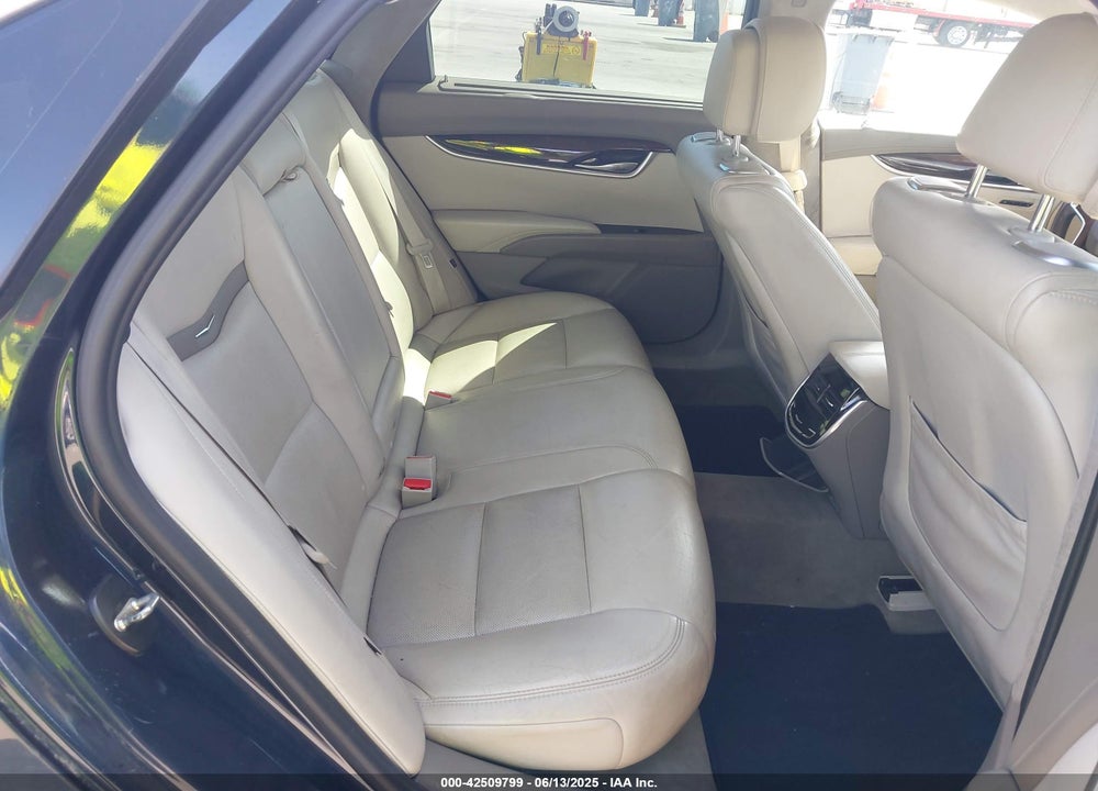 2013 CADILLAC XTS PLATINUM VIN: 2G61U5S36D9217161