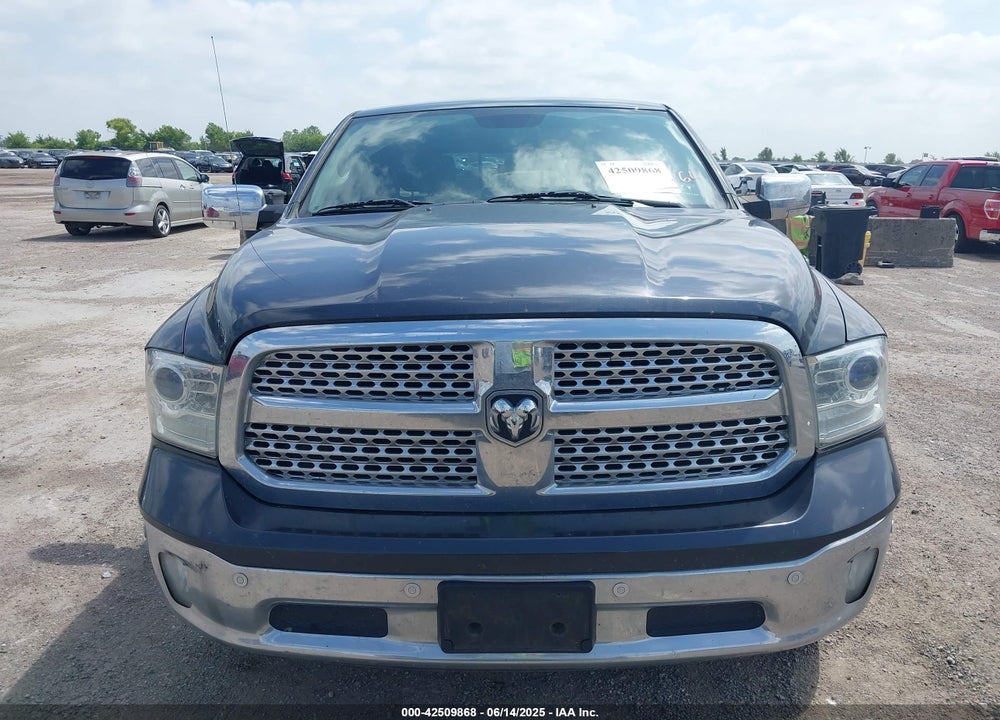 2016 RAM 1500 VIN: 1C6RR7NT7GS152419