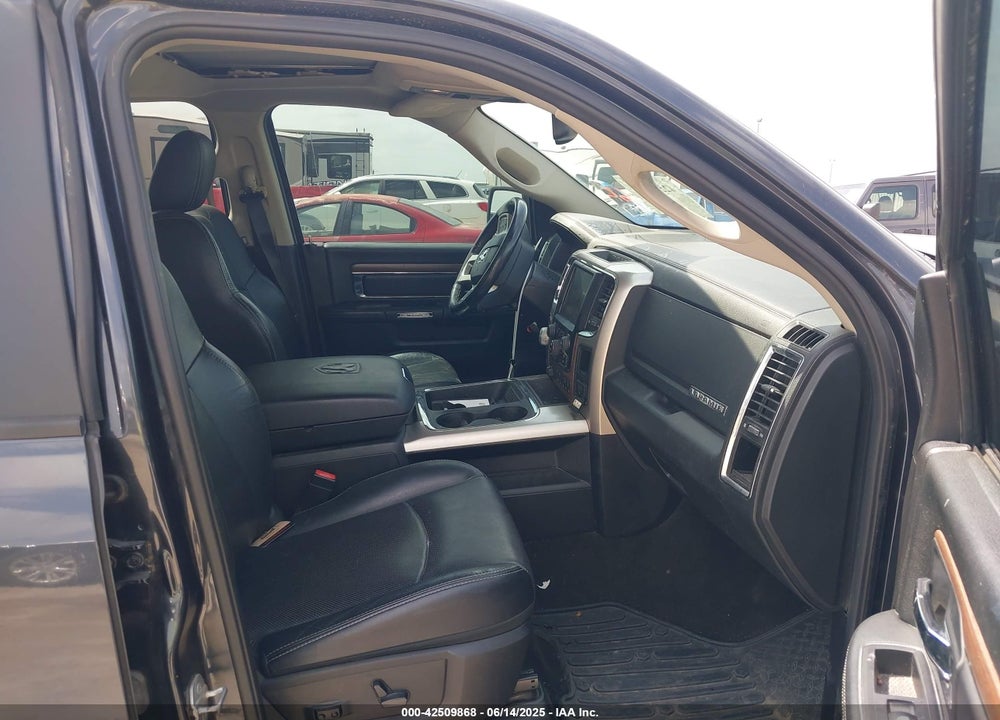 2016 RAM 1500 VIN: 1C6RR7NT7GS152419