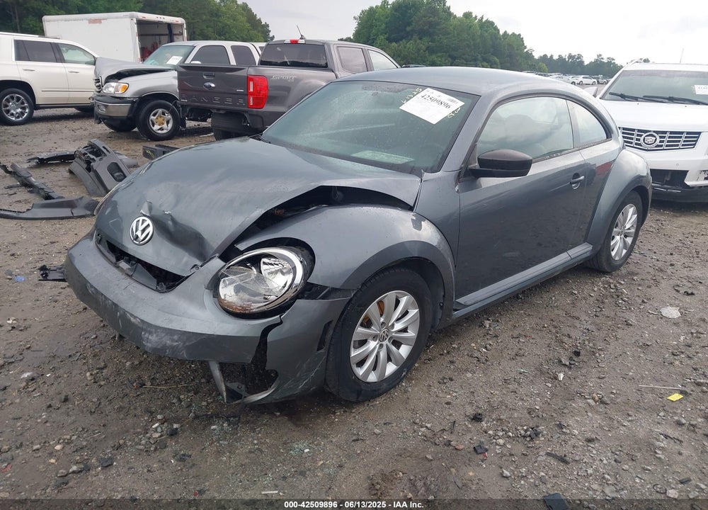 2014 VOLKSWAGEN BEETLE VIN: 3VWFP7AT9EM627658