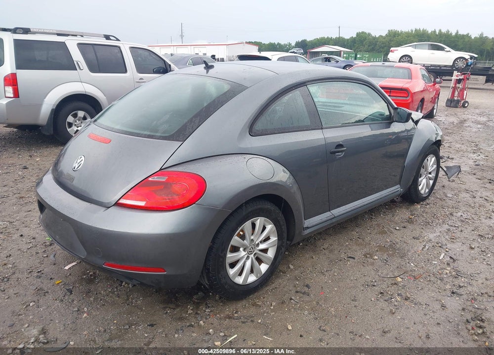 2014 VOLKSWAGEN BEETLE VIN: 3VWFP7AT9EM627658