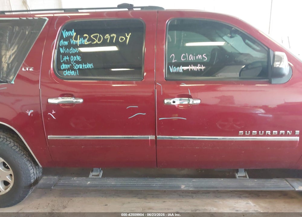 2009 CHEVROLET SUBURBAN 1500 VIN: 1GNFC36089J105491