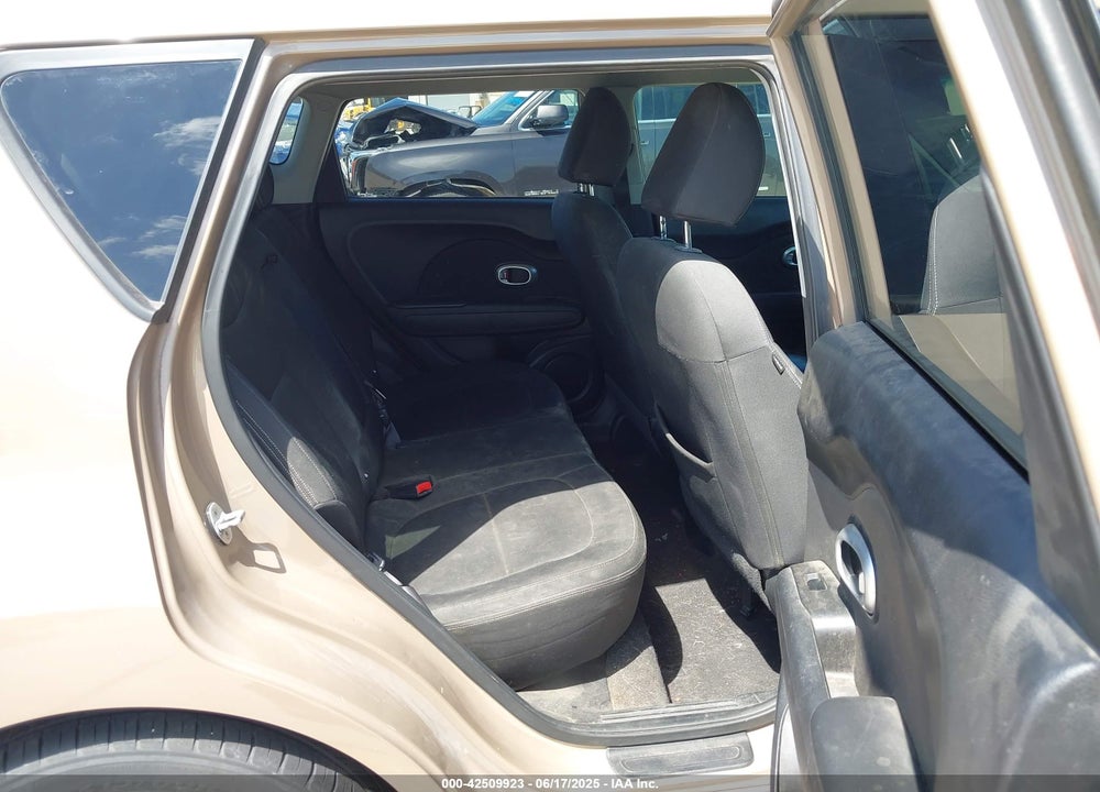 2014 KIA SOUL VIN: KNDJN2A24E7040517