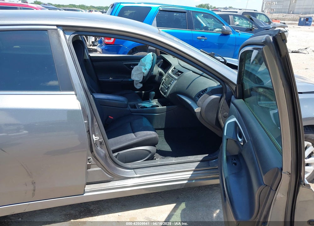 2017 NISSAN ALTIMA VIN: 1N4AL3AP5HN328365