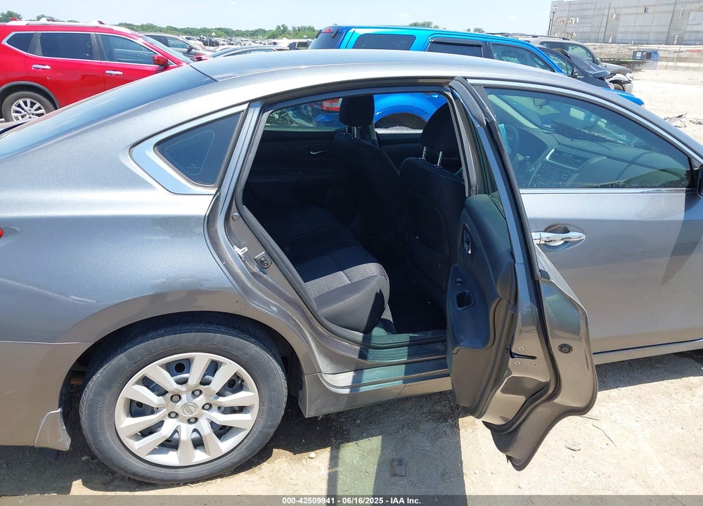 2017 NISSAN ALTIMA VIN: 1N4AL3AP5HN328365