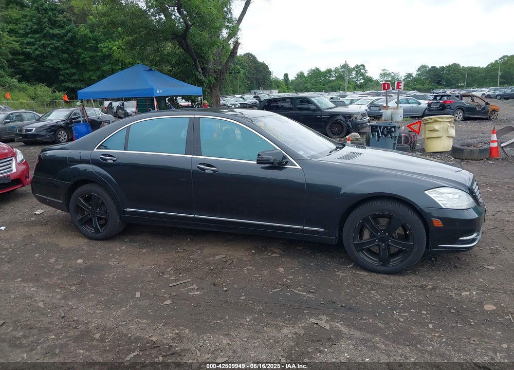 2011 MERCEDES-BENZ S 550 VIN: WDDNG8GB5BA370600