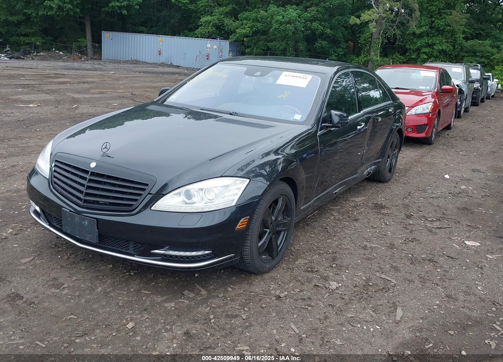 2011 MERCEDES-BENZ S 550 VIN: WDDNG8GB5BA370600